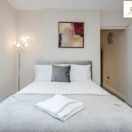 Bedford Hospital Victoria Apartments A And B By Homely Spaces Short Lets & Serviced Accommodation 외부 사진