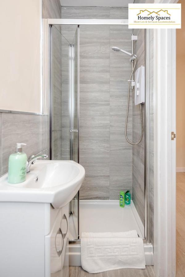 Bedford Hospital Victoria Apartments A And B By Homely Spaces Short Lets & Serviced Accommodation 외부 사진